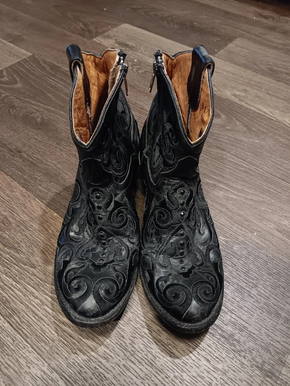 Old Gringo Black Embroidered Western Ankle Boots Sz 8B